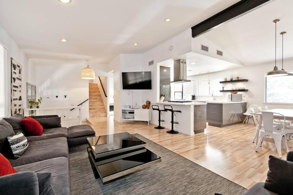 Bright, Modern 4Br With Beautiful Backyard & Pool! Βίλα Λας Βέγκας Εξωτερικό φωτογραφία