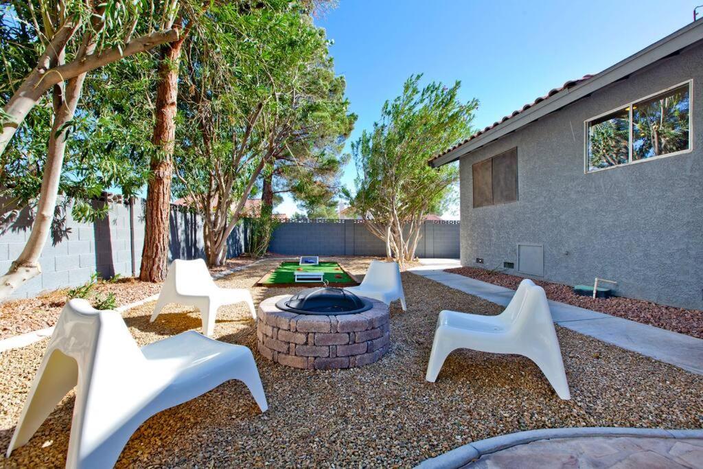 Bright, Modern 4Br With Beautiful Backyard & Pool! Βίλα Λας Βέγκας Εξωτερικό φωτογραφία
