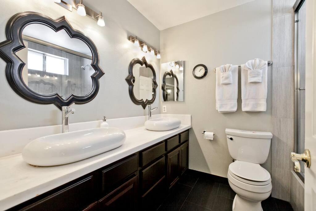 Bright, Modern 4Br With Beautiful Backyard & Pool! Βίλα Λας Βέγκας Εξωτερικό φωτογραφία