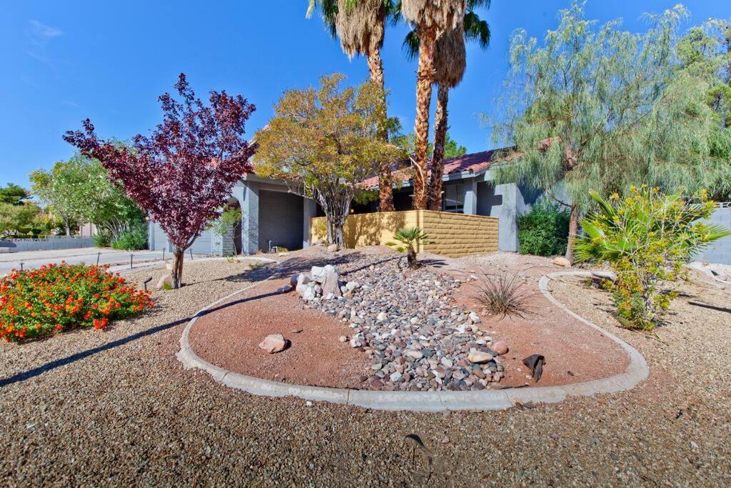 Bright, Modern 4Br With Beautiful Backyard & Pool! Βίλα Λας Βέγκας Εξωτερικό φωτογραφία