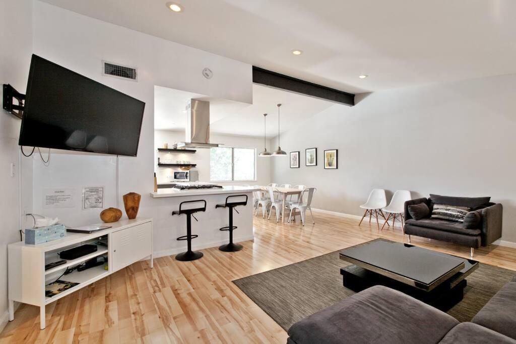 Bright, Modern 4Br With Beautiful Backyard & Pool! Βίλα Λας Βέγκας Εξωτερικό φωτογραφία