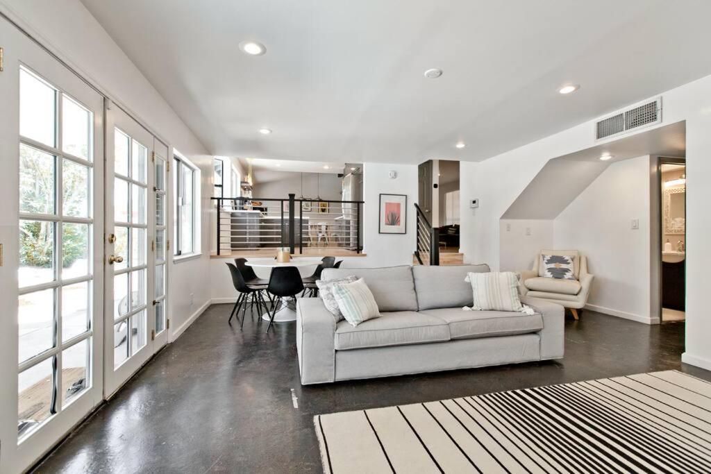 Bright, Modern 4Br With Beautiful Backyard & Pool! Βίλα Λας Βέγκας Εξωτερικό φωτογραφία